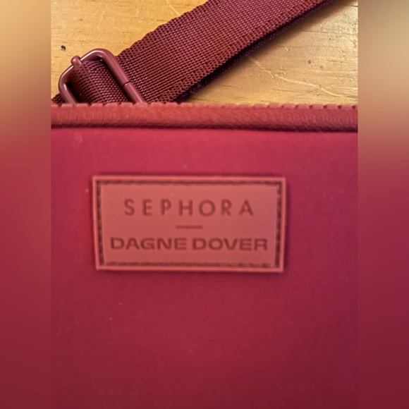 Dagne Dover x Sephora Mara Phone Sling Burgundy Wine crossbody Pouch Bag - Picture 3 of 9